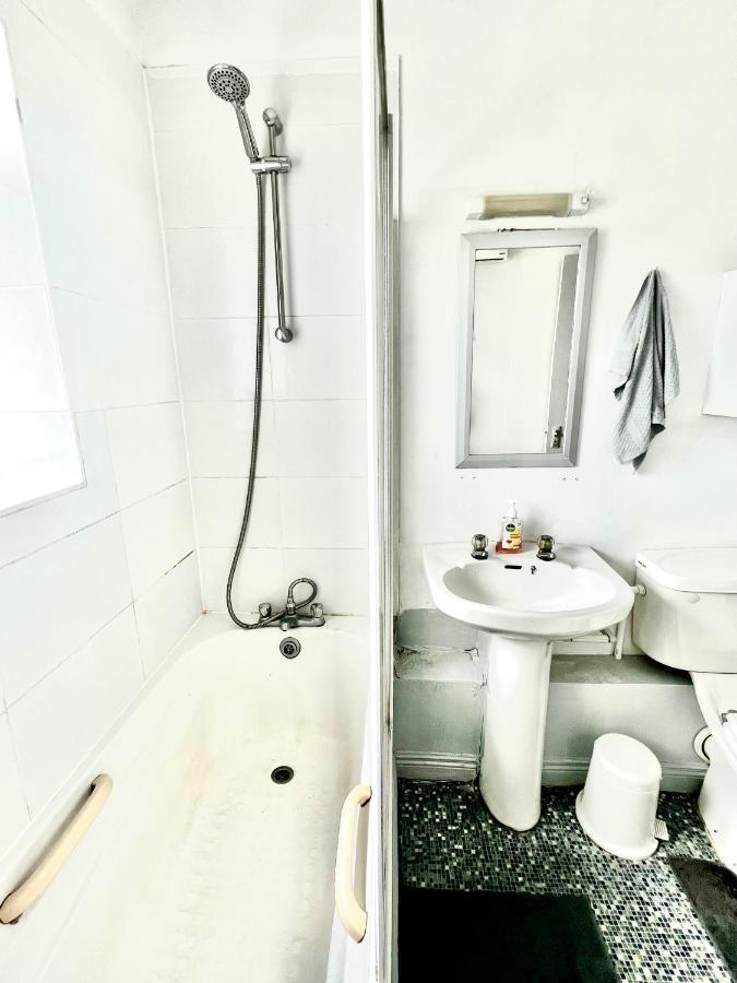 Custom House, 1 Room, Dublin 1 Экстерьер фото